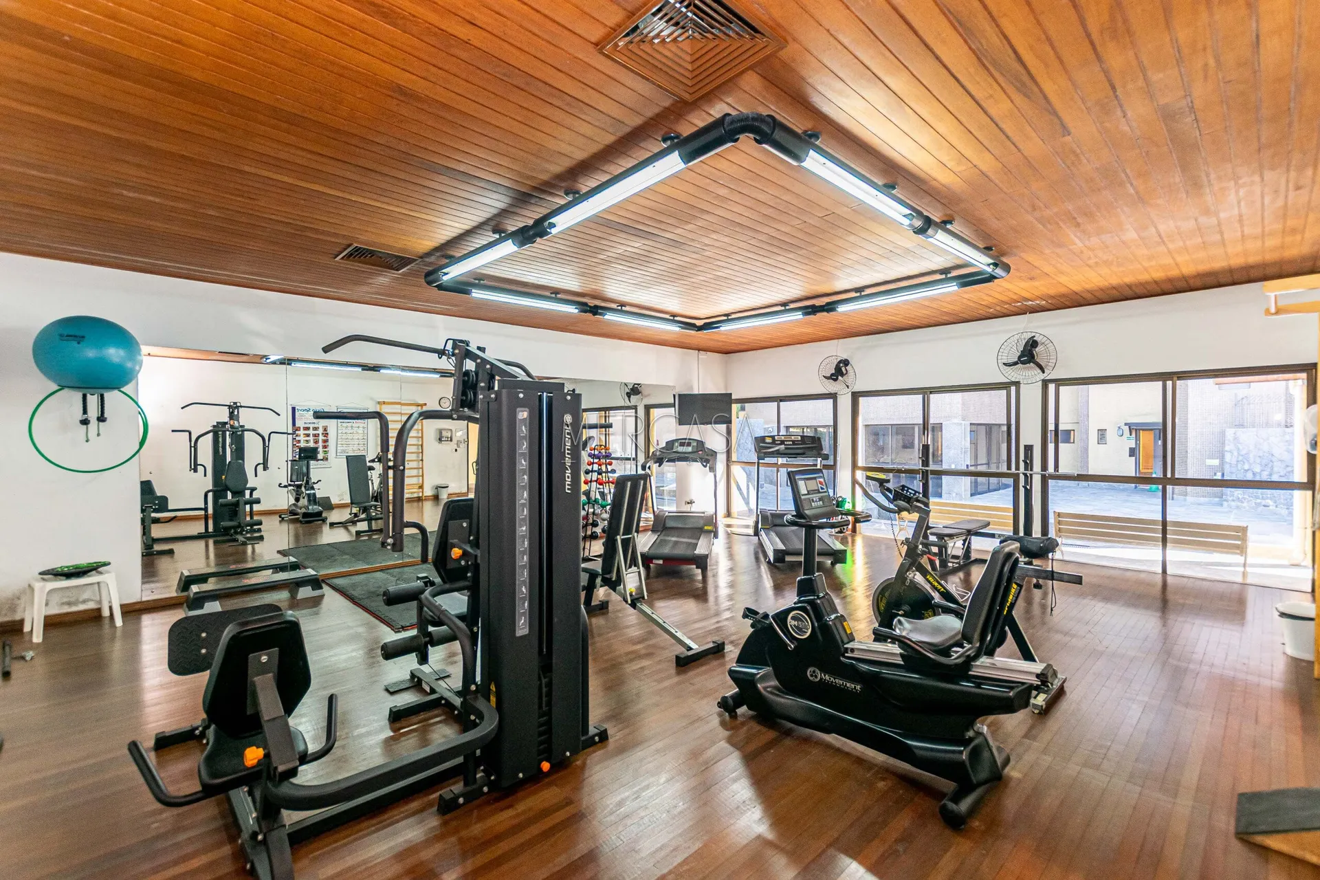 Apartamento com 3 quartos, 5 banheiros e 4 vagas — photo 60