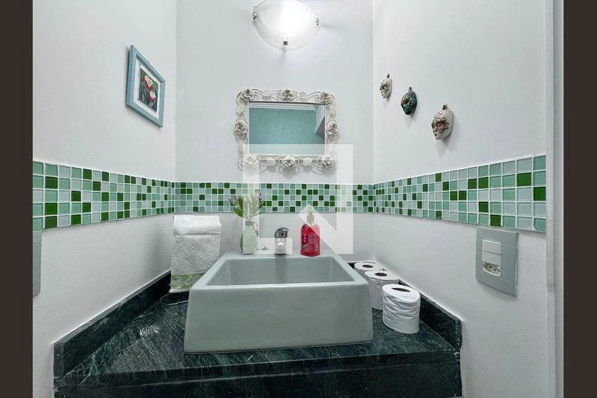 Furnished house with a closed kitchen and 4 en-suites — photo 33