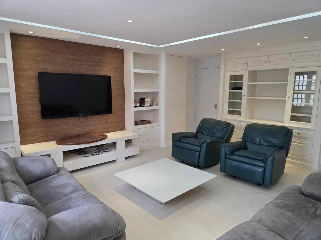Casa com 5 quartos e 5 banheiros e varanda envidraçada — photo 42