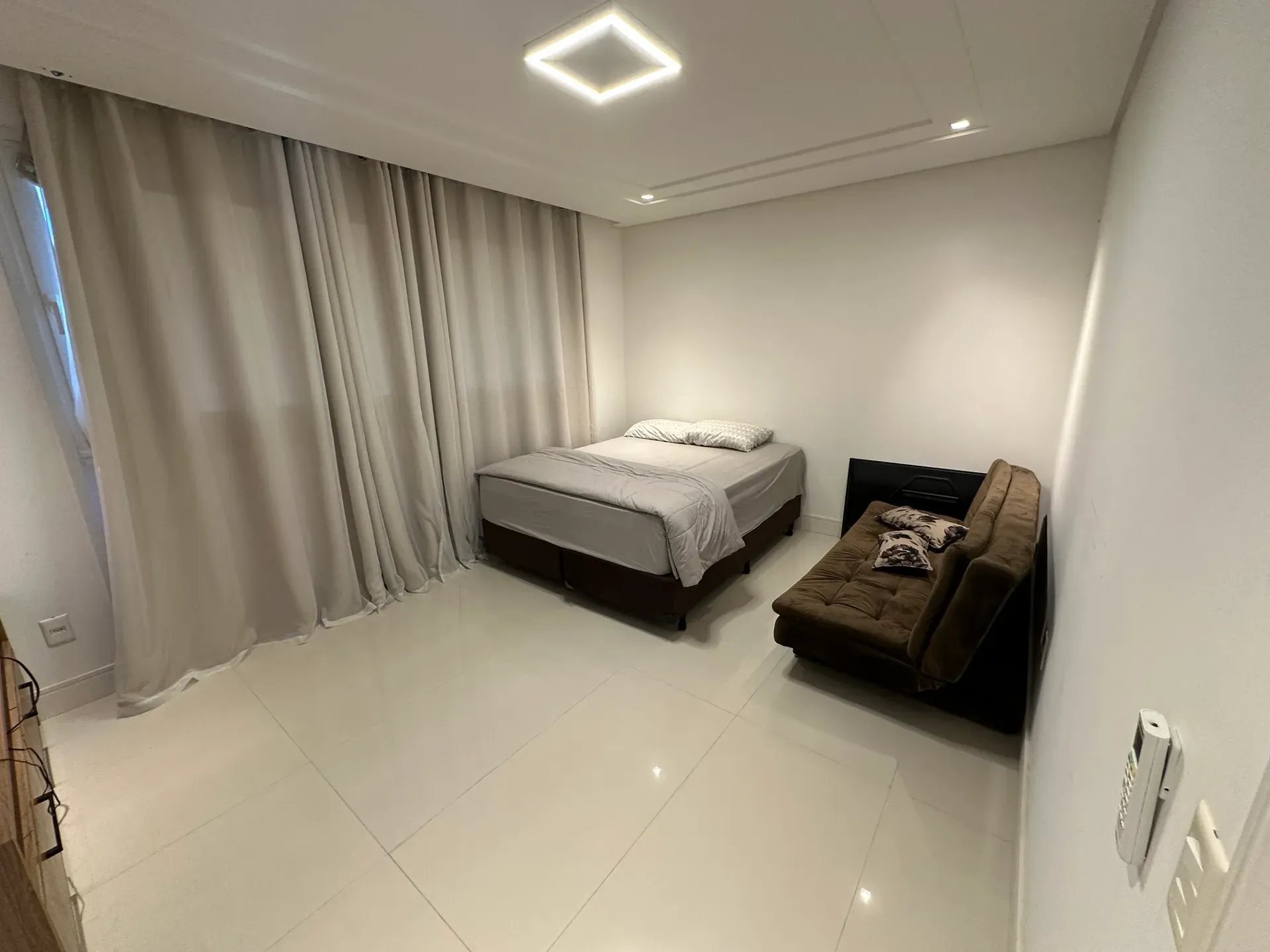 Casa mobiliada com 9 suítes e jacuzzi no prédio — photo 27