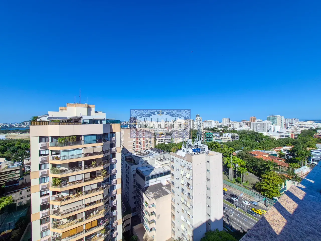 Furnished 286 m² penthouse with 4 bedrooms and 4 baths — photo 15