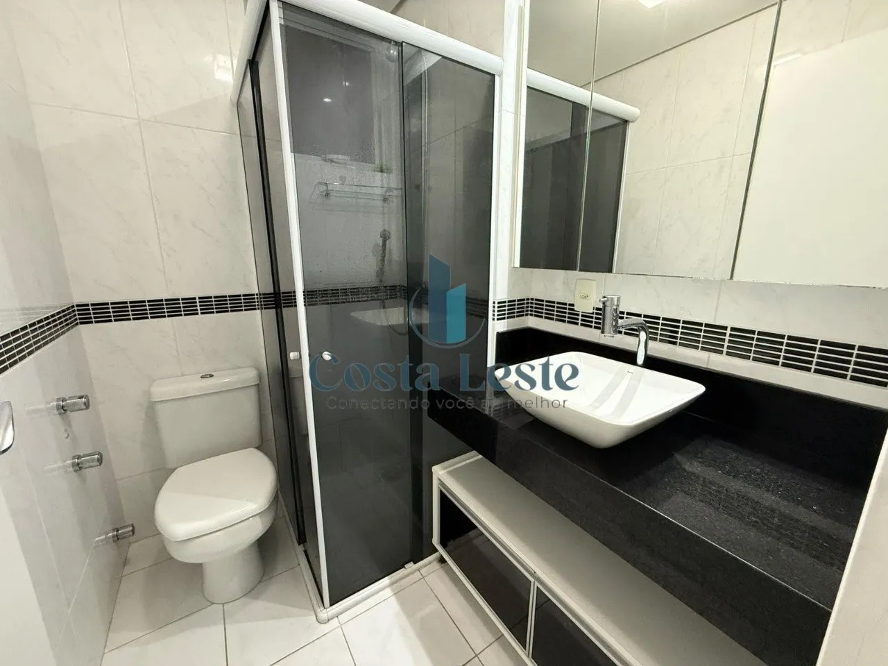 Furnished apartment, 101 m², with a grill on the balcony — photo 24