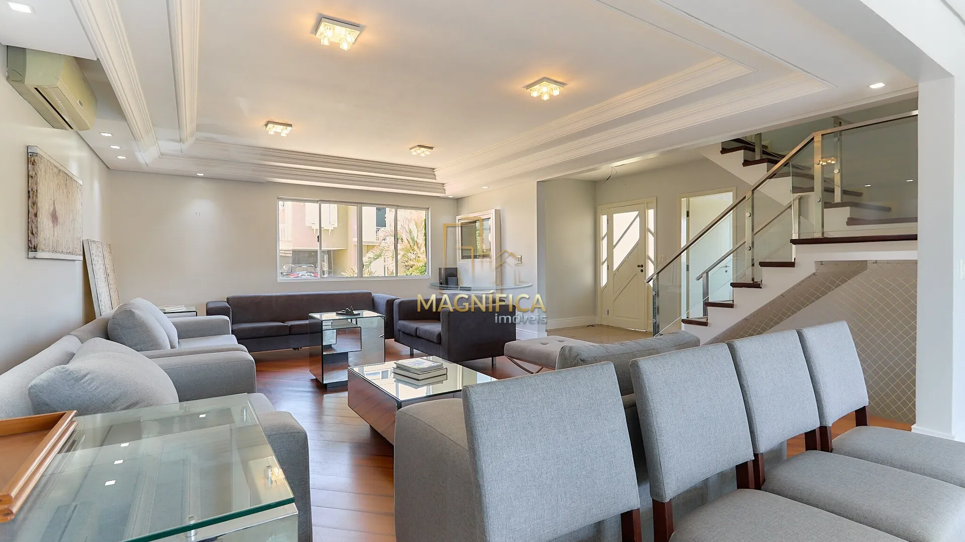 House with 4 bedrooms and 3 en-suite suites, 4 parking spaces — photo 8