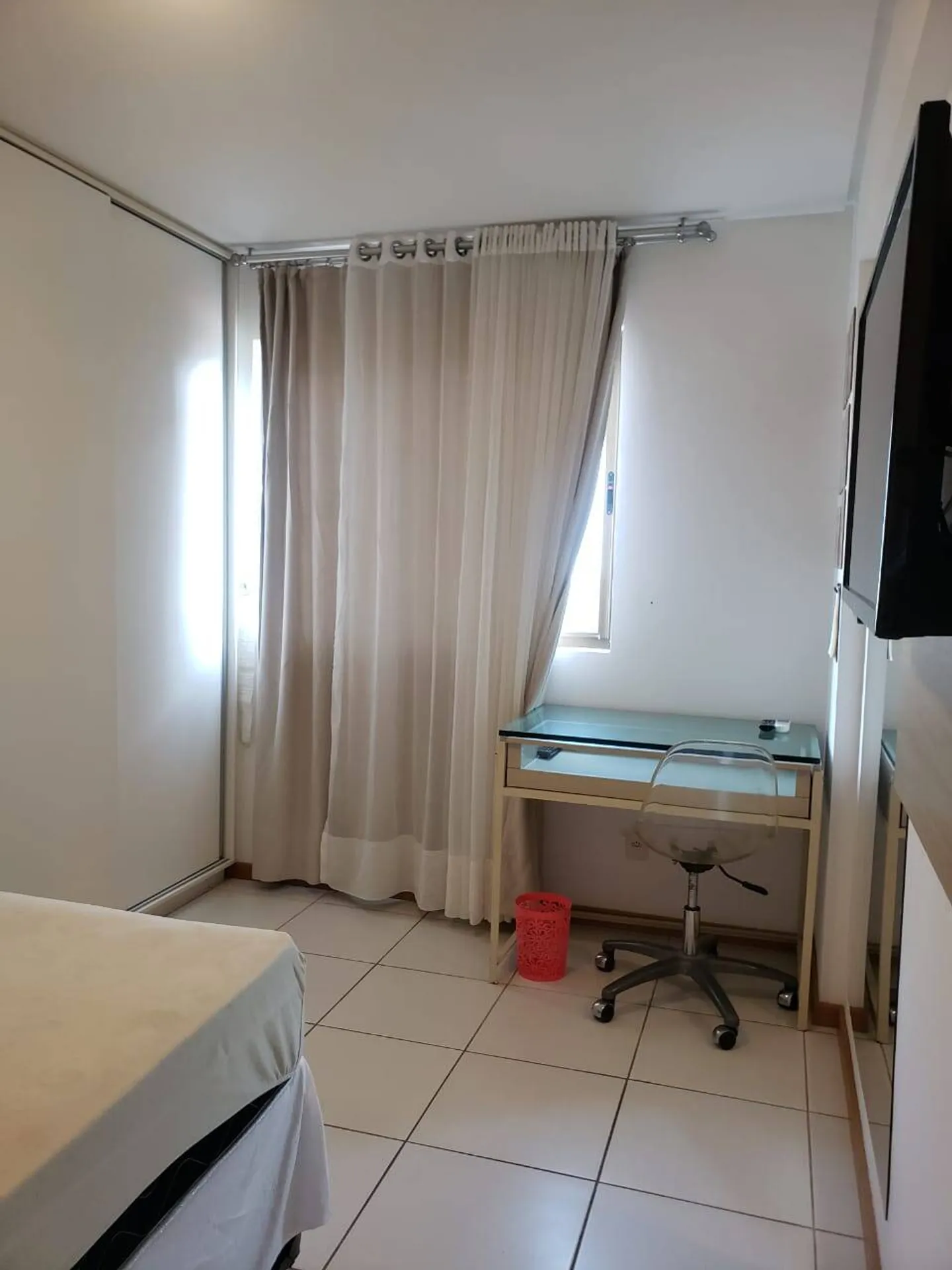 Квартира з 1 спальнею 48 м² і балконом — photo 11