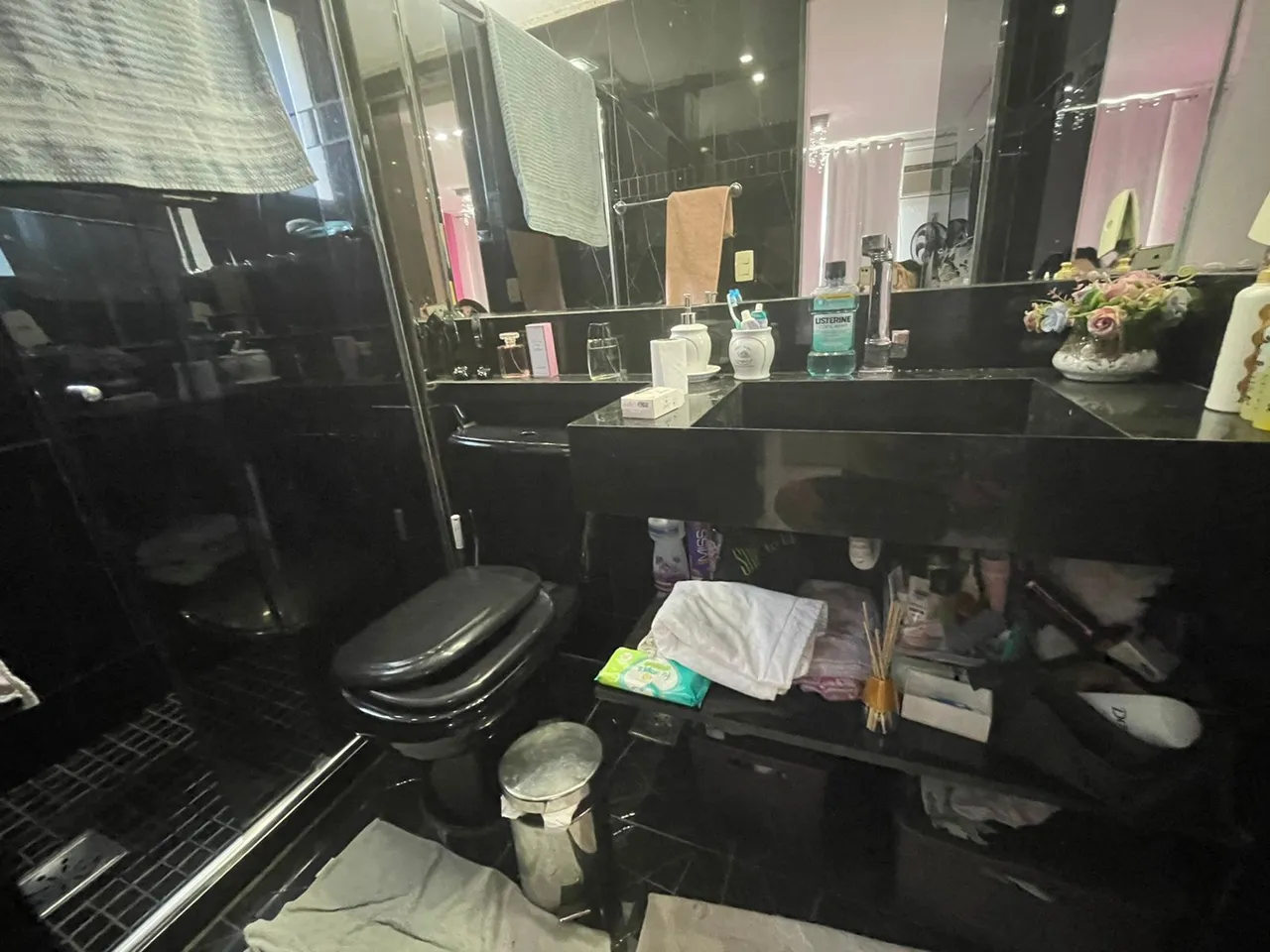 Furnished apartment with 4 bedrooms and 3 bathrooms — photo 18