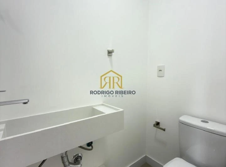 Квартира 121 м² без меблів з 2 спальнями-сюїтами — photo 5