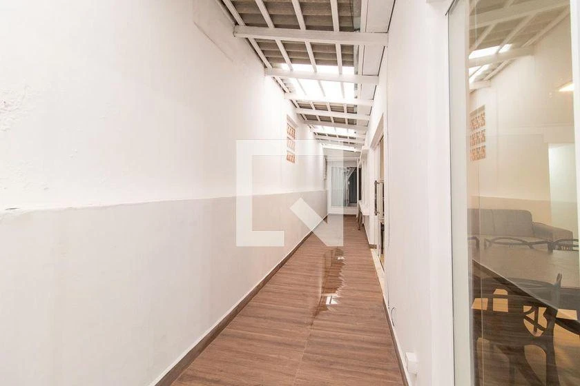 Rental house with 5 bedrooms and 290 m² — photo 42