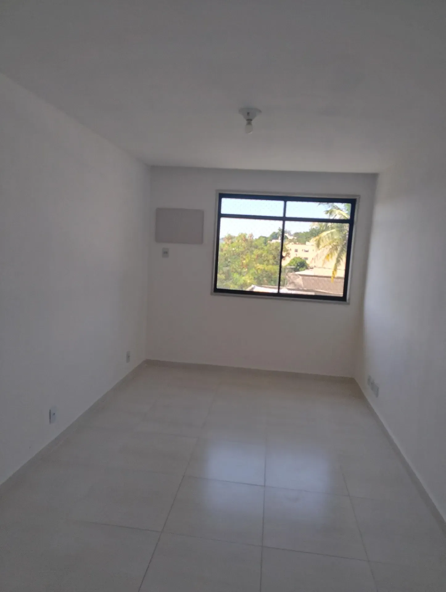 1st-floor apartment with 4 bedrooms, balcony and suite — photo 28