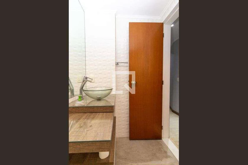 Квартира 244 м² с 4 спальнями и отдельной кухней — photo 9