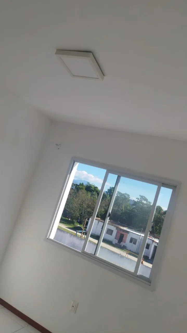 Rental apartment with 2 bedrooms and a balcony — photo 11