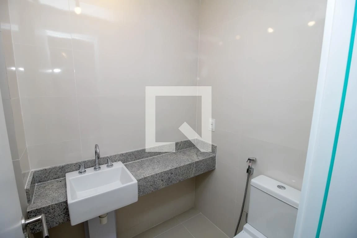 Unfurnished apartment with 2 bedrooms, 1 en-suite — photo 43