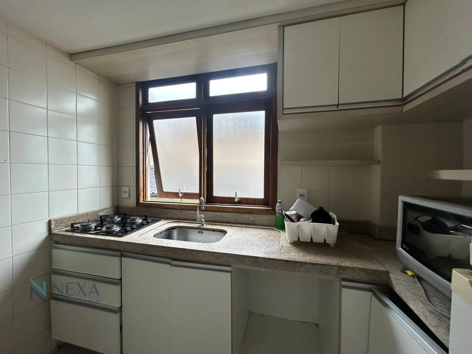 Затишний будинок 200 м² з 4 спальнями та балконом — photo 5