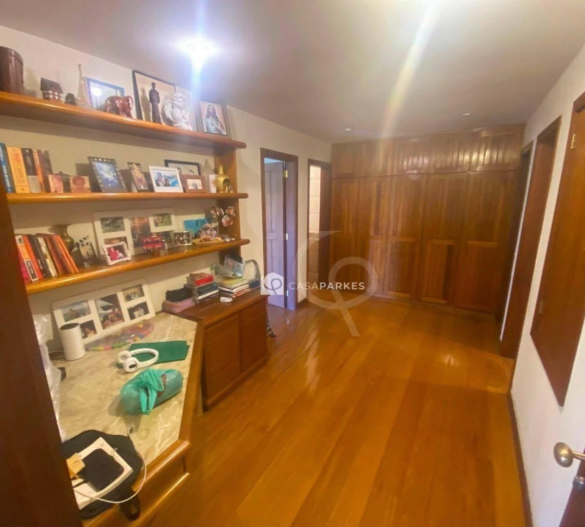 Casa com 5 quartos e 5 banheiros, 570 m², cozinha a gás — photo 35