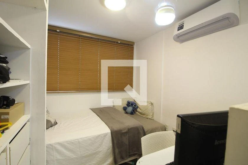 2-bedroom apartment in a building with a gym — photo 6