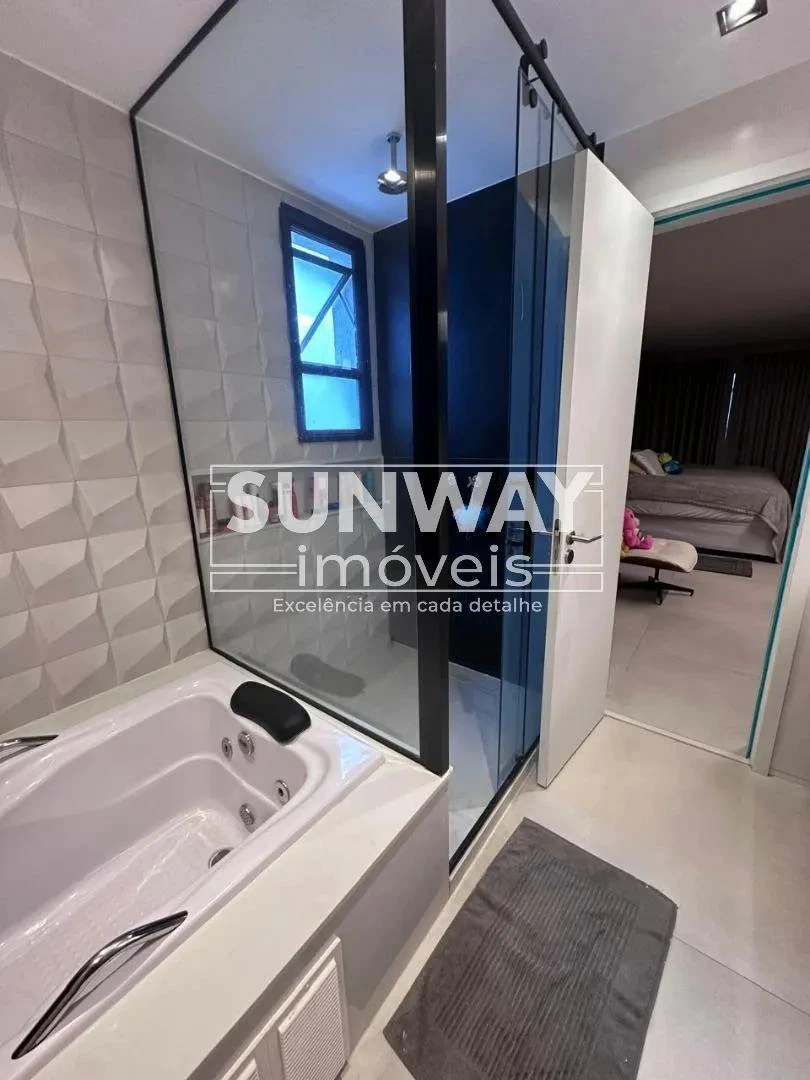 Робоче місце та 6 спалень: будинок 410 м² — photo 11