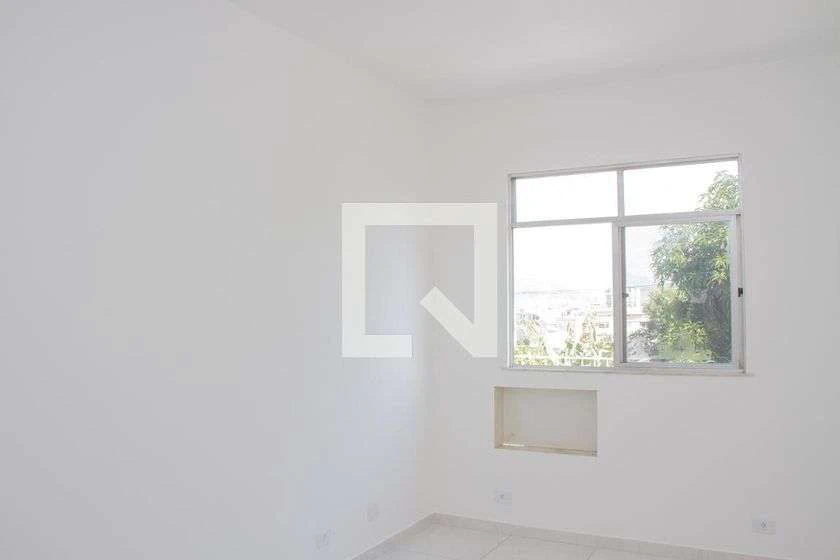 90 m² apartment with 2 bedrooms and a balcony — photo 9
