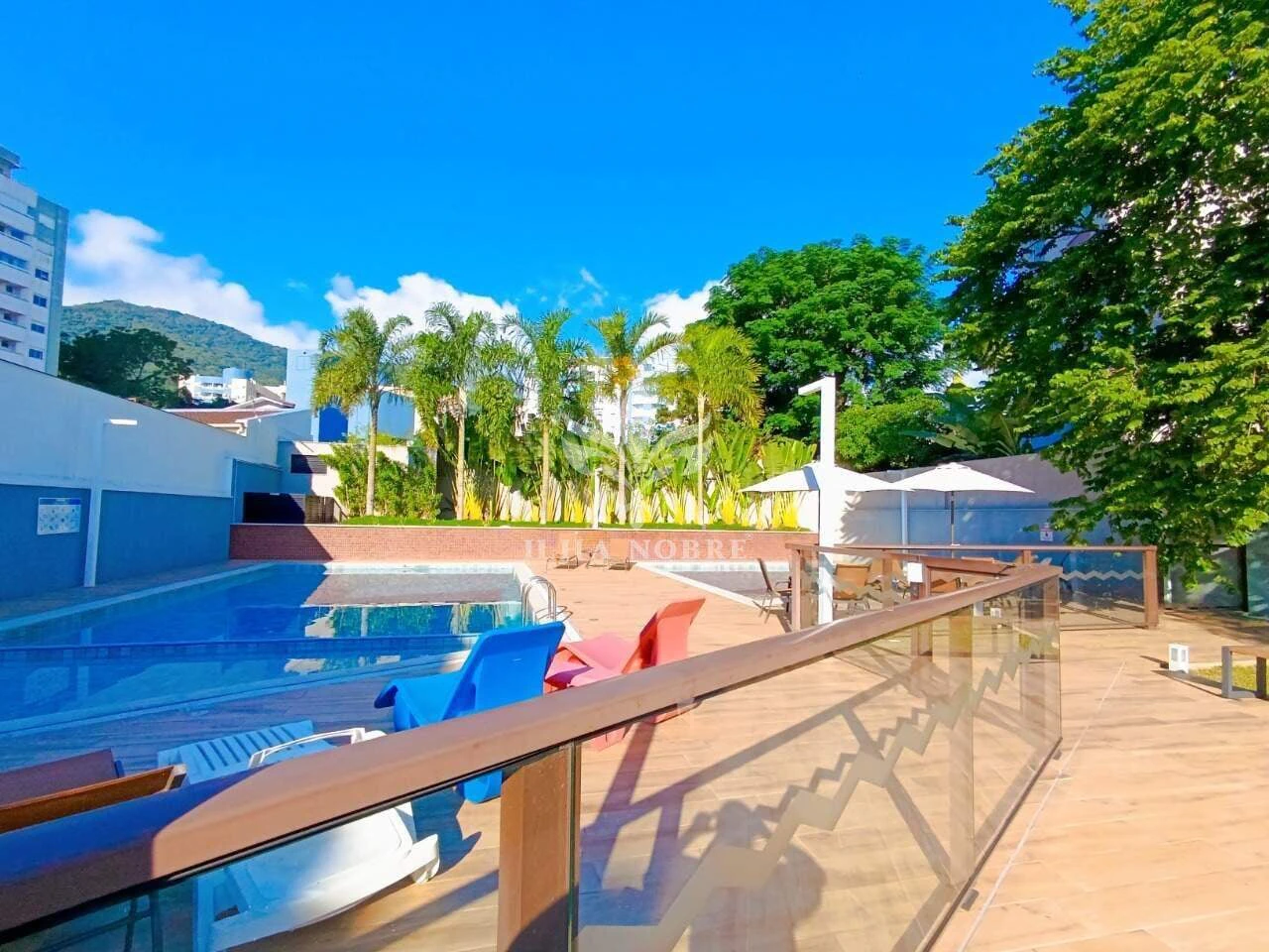 2-bedroom apartment with a private BBQ — photo 25