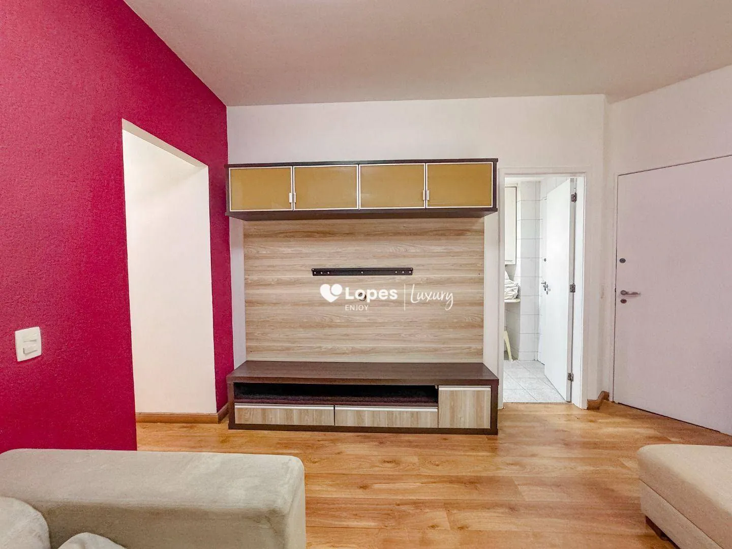 100 m² apartment with 3 bedrooms and a balcony — photo 12