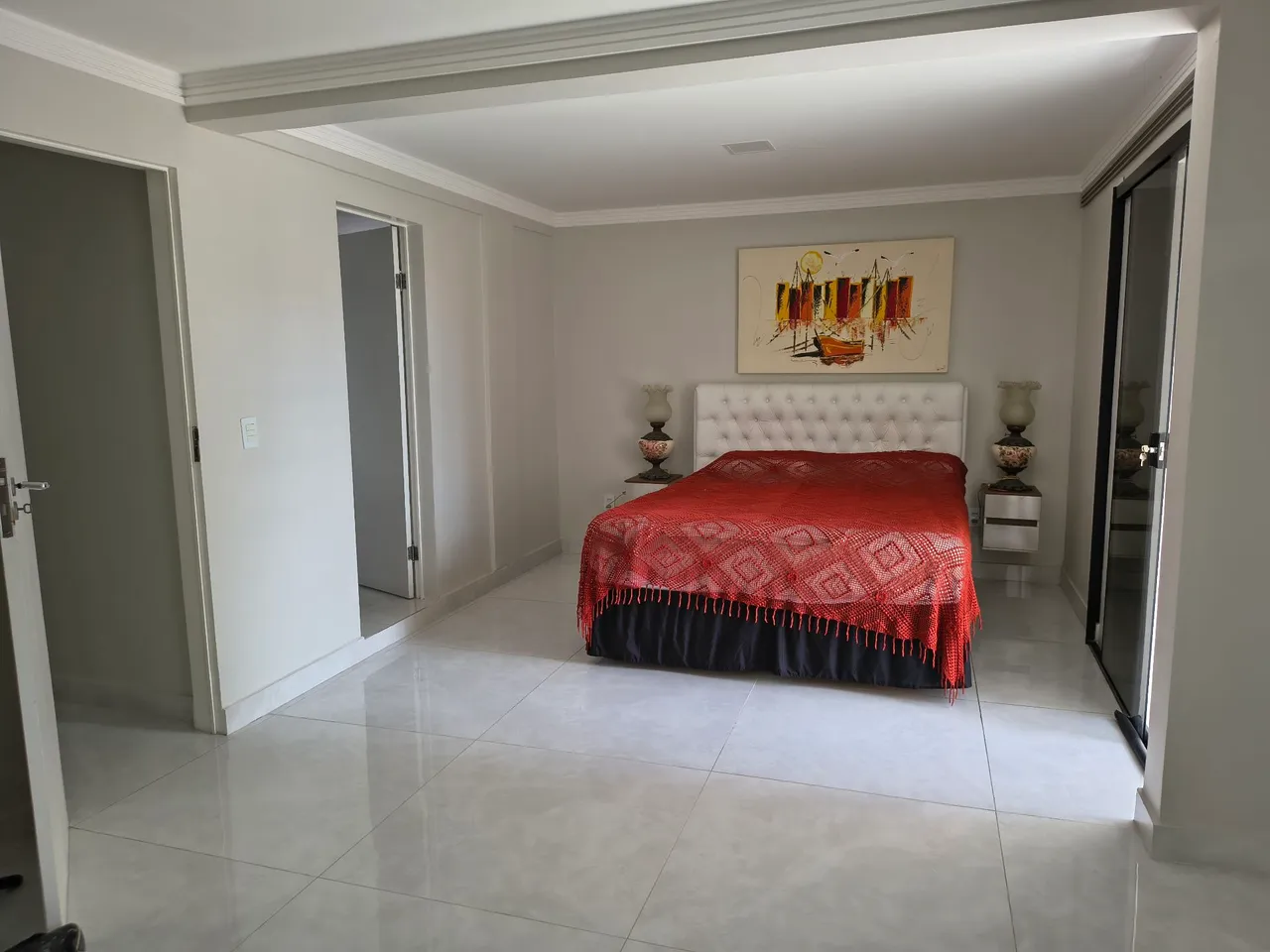 Furnished apartment, 112 m², with a glass-enclosed balcony — photo 18