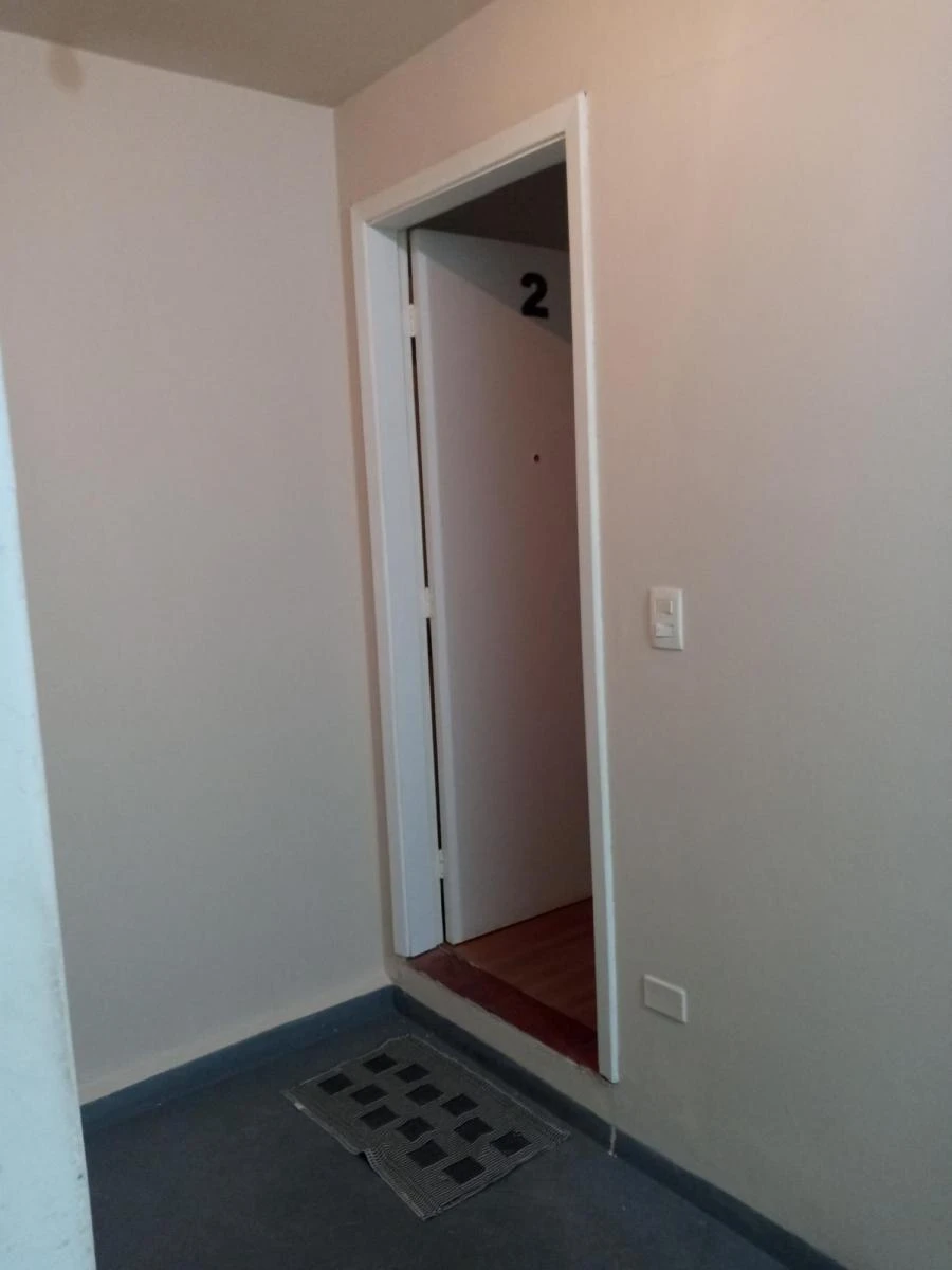 Walk-in closet in a 3-bedroom apartment, 140 m² — photo 13