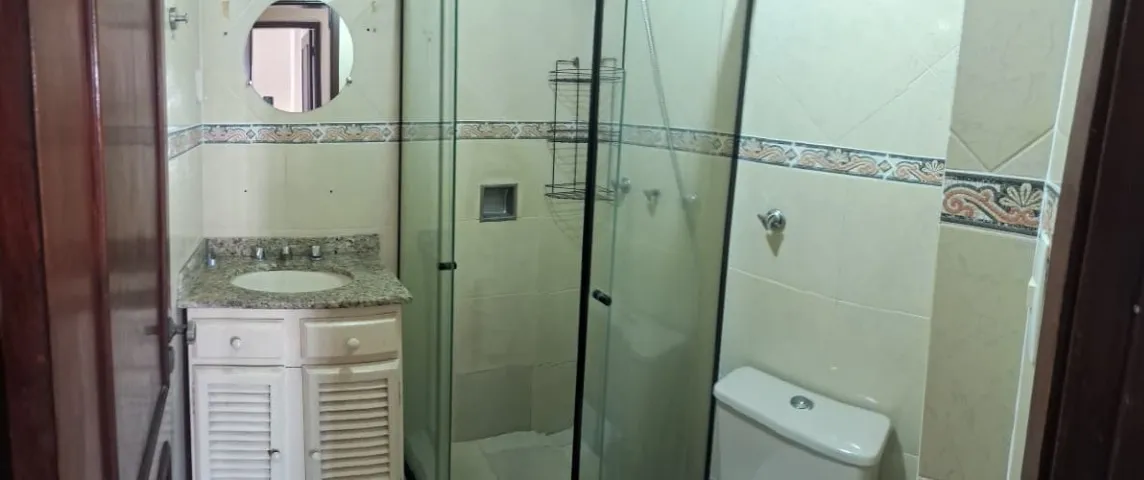 2-bedroom apartment in a building with a pool — photo 7