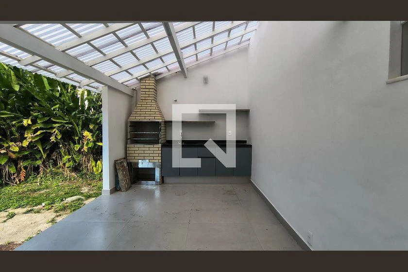 Casa com 3 quartos e 1230 m², pisos em cerâmica — photo 10