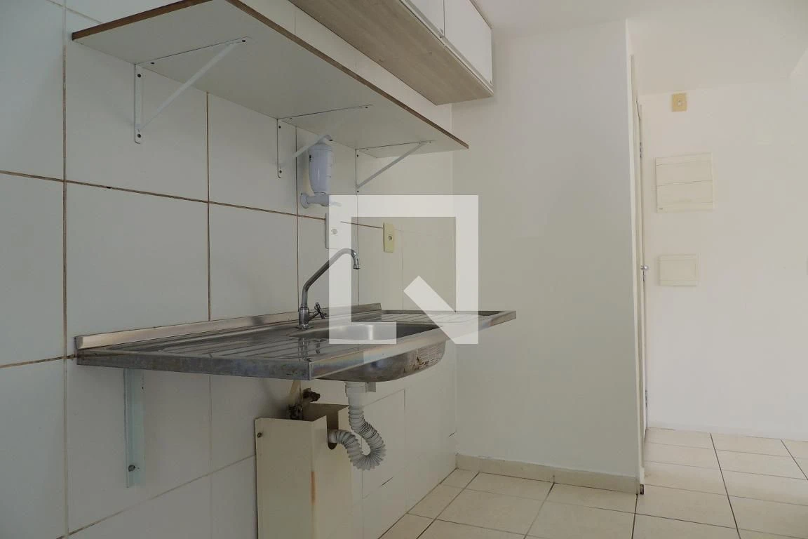 Unfurnished apartment with 3 bedrooms and open kitchen — photo 45