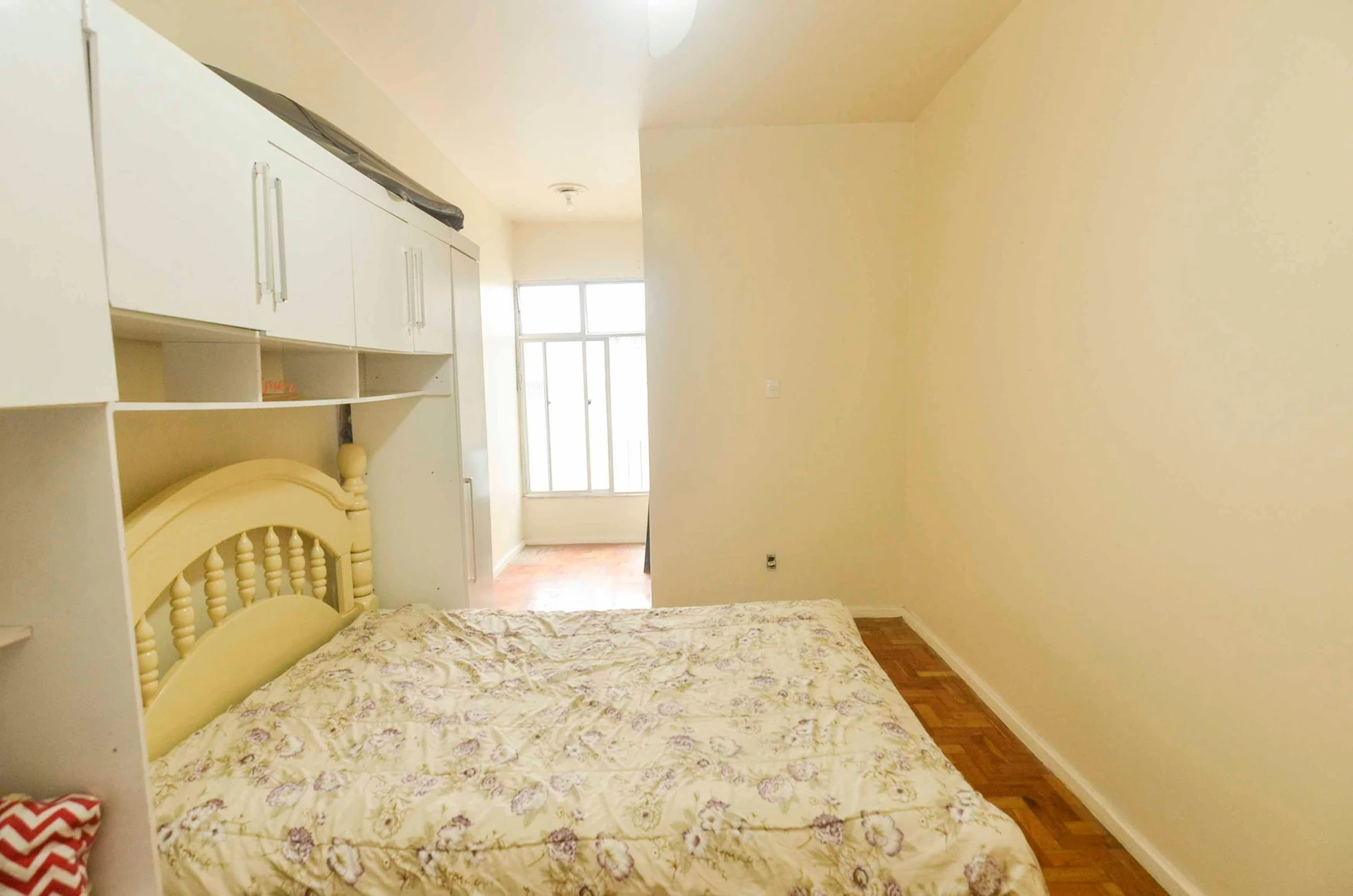Пральна машина та 2 спальні: квартира 76 м² — photo 8