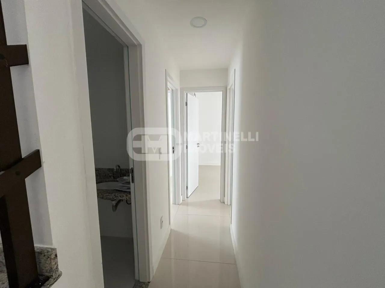 3-bedroom apartment with a separate, enclosed kitchen — photo 18