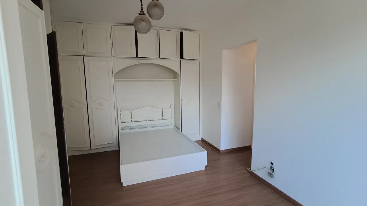 Apartment on the 6th floor with a glass-enclosed balcony — photo 8