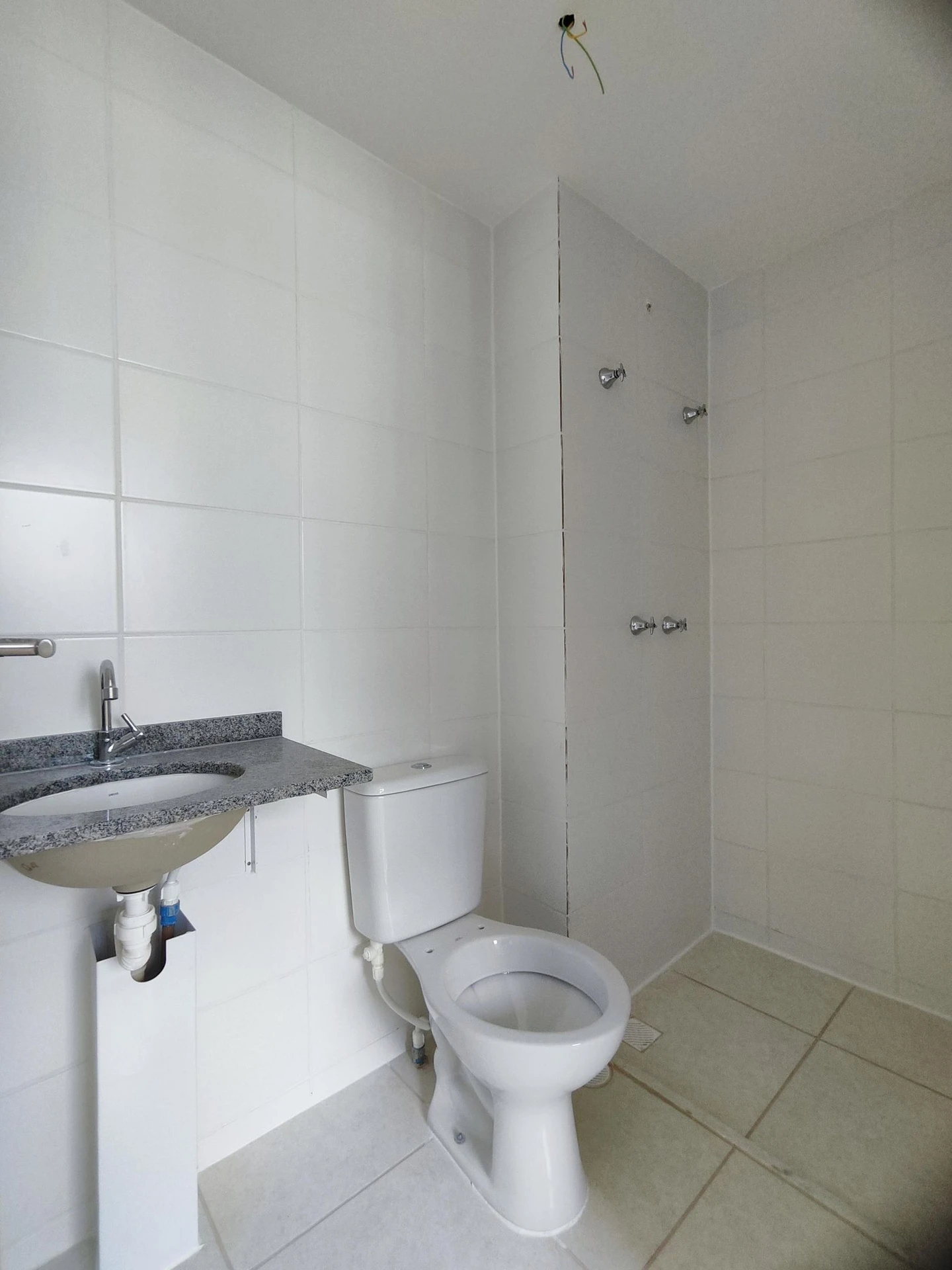 2-bedroom apartment with a balcony and 1 parking spot — photo 36
