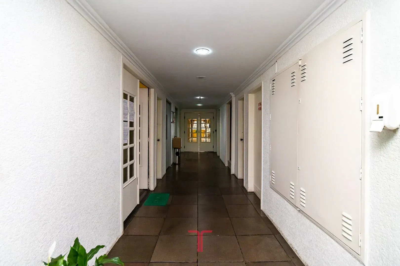 Furnished 33 m² apartment with 1 bedroom and 1 bathroom — photo 28