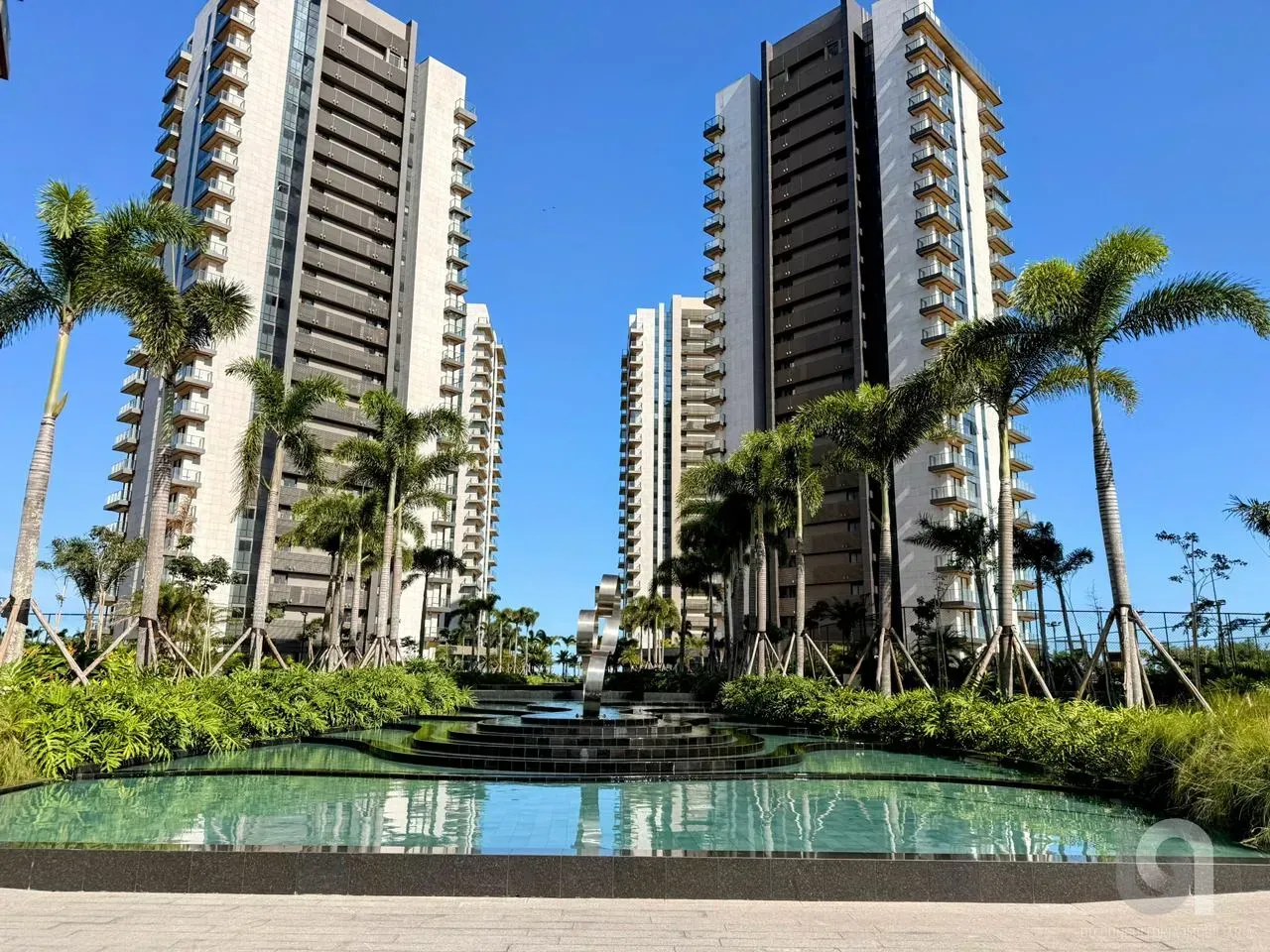Apartamento com 4 dormitórios e 5 banheiros, 231 m² — photo 11