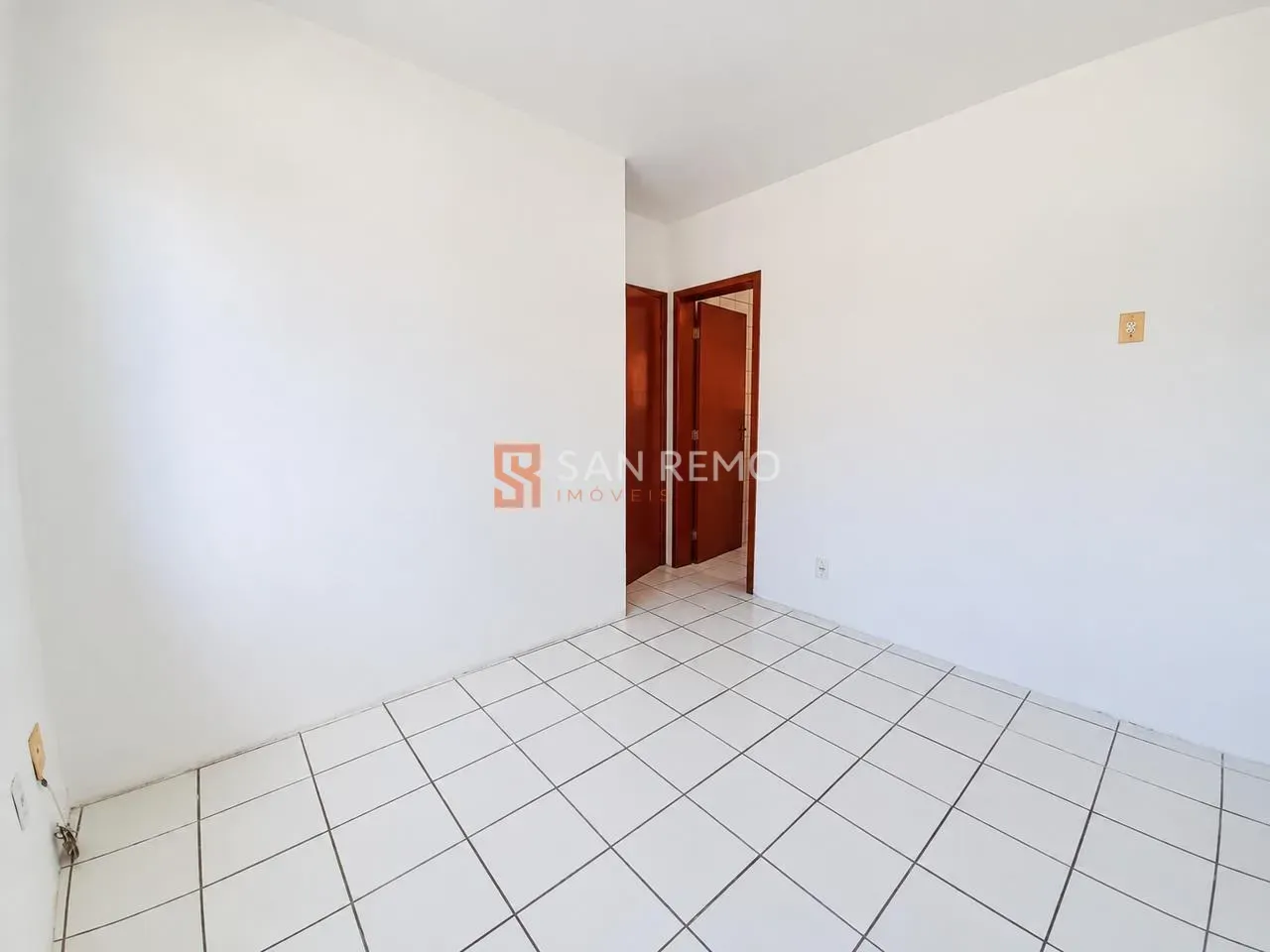 2-bedroom apartment, both with their own bathrooms, 77 m² — photo 11