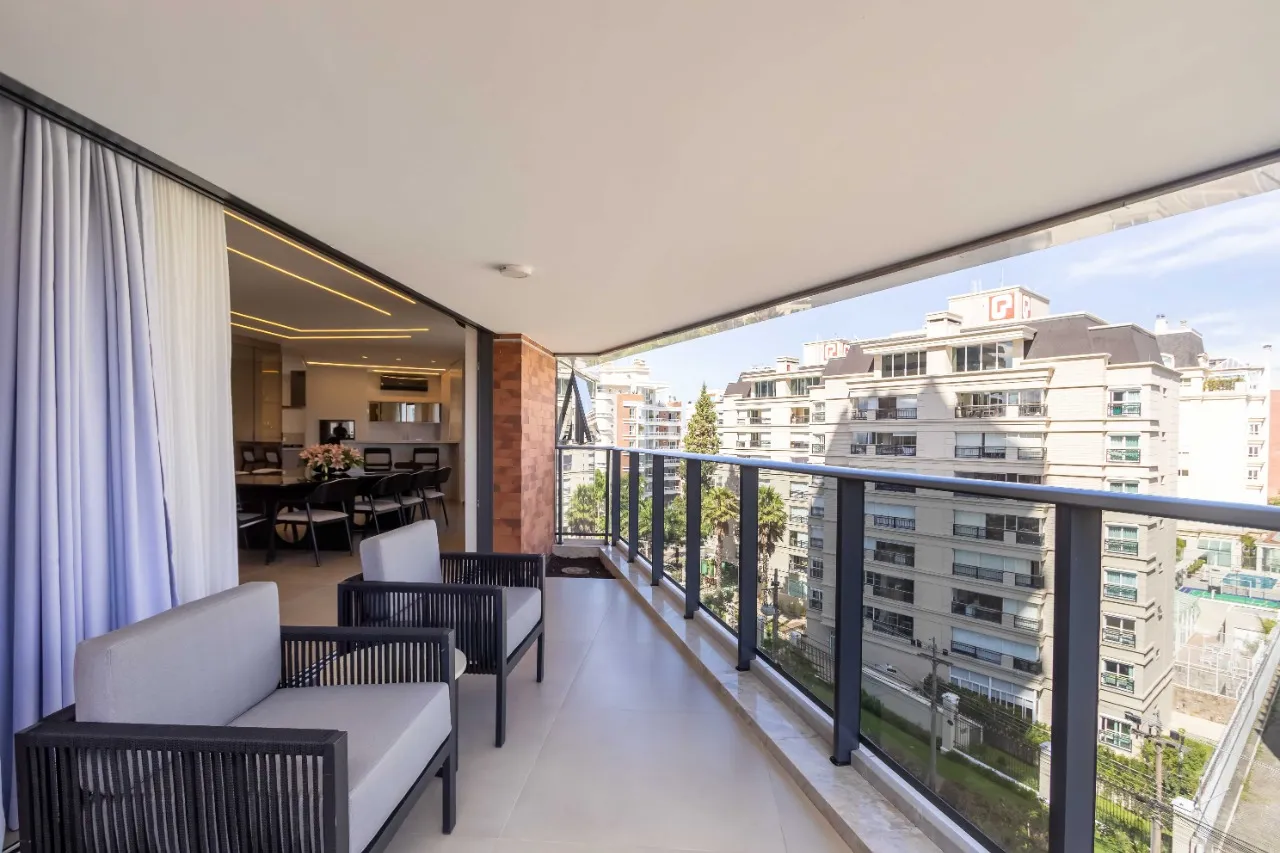3-bedroom apartment in a building with a gym — photo 16