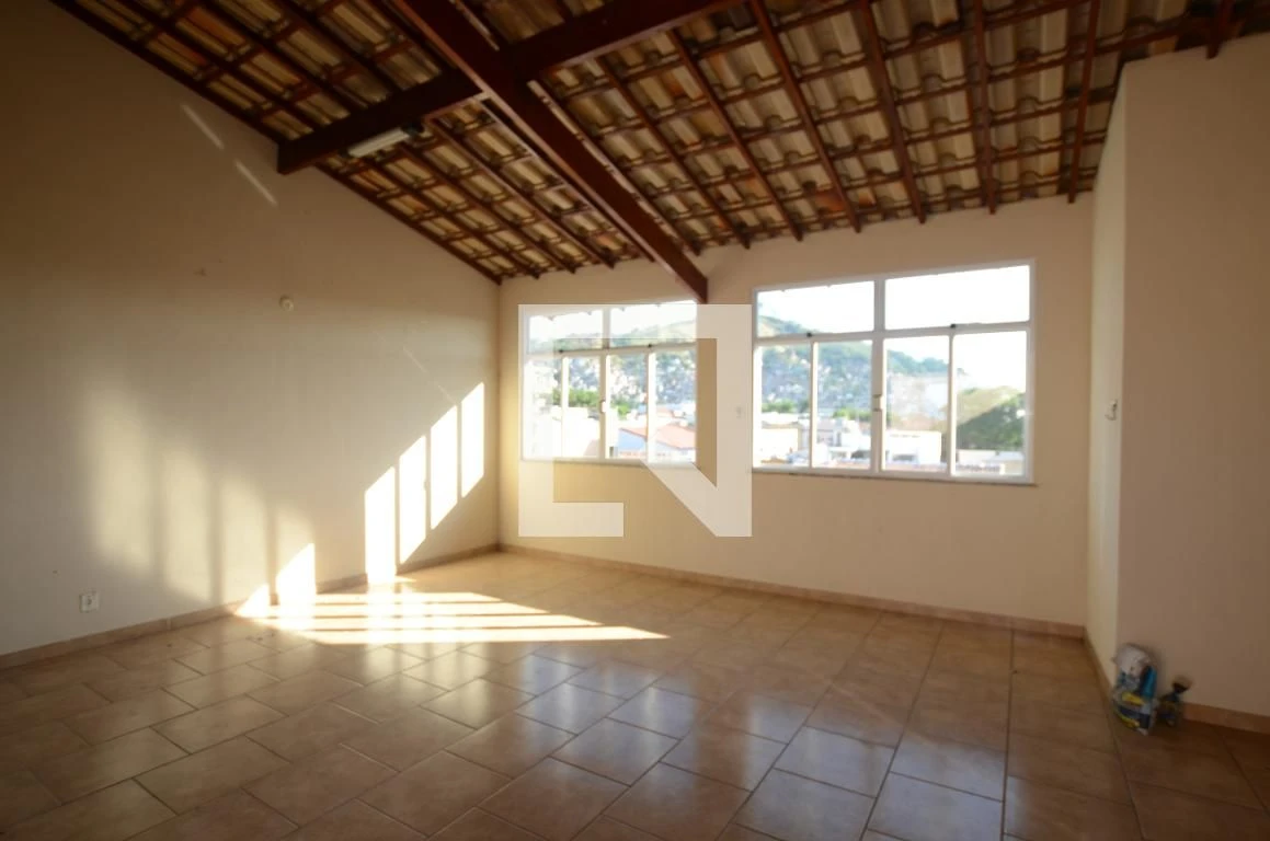 Casa sem mobília com 5 quartos e 5 banheiros — photo 39