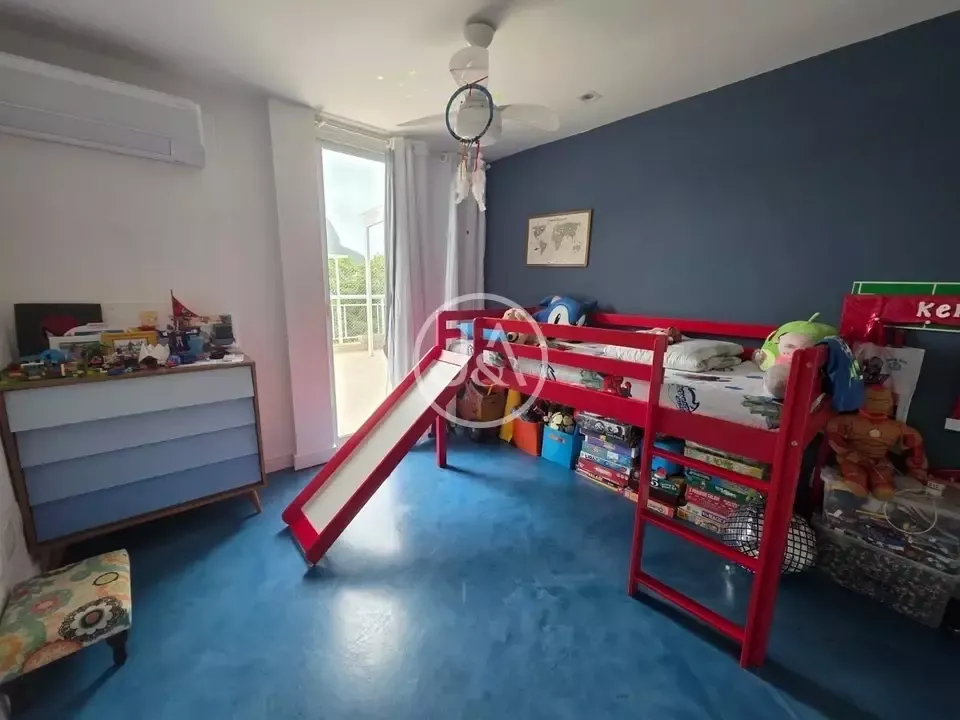 3-bedroom apartment with a grill on the balcony — photo 7