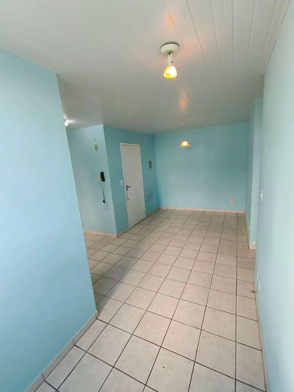 Unfurnished 2-bedroom apartment with 1 parking space — photo 12