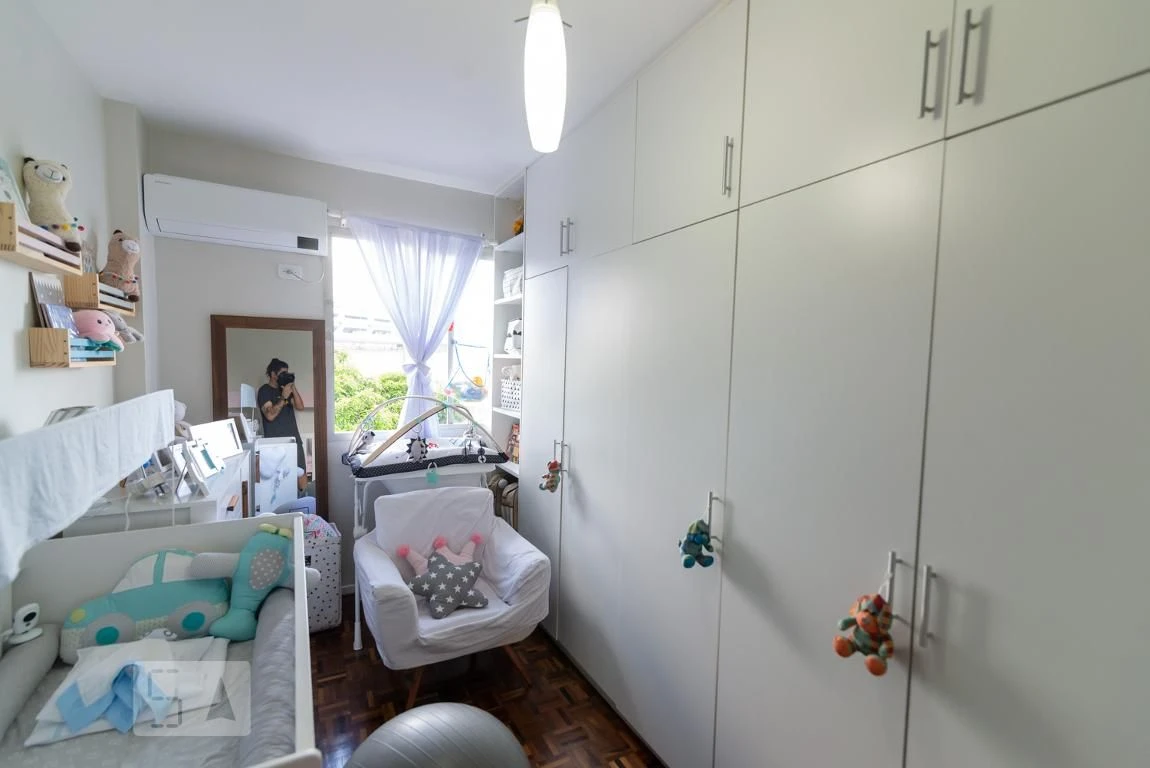 Furnished apartment, 78 m², with a glass-enclosed balcony — photo 14