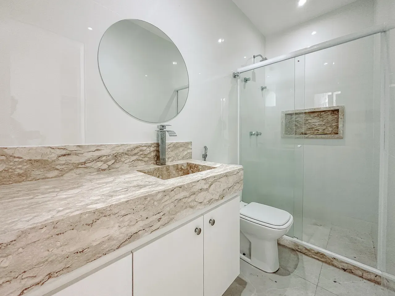 4-suite house with 6 bathrooms, 370 m² and 3 parking — photo 26