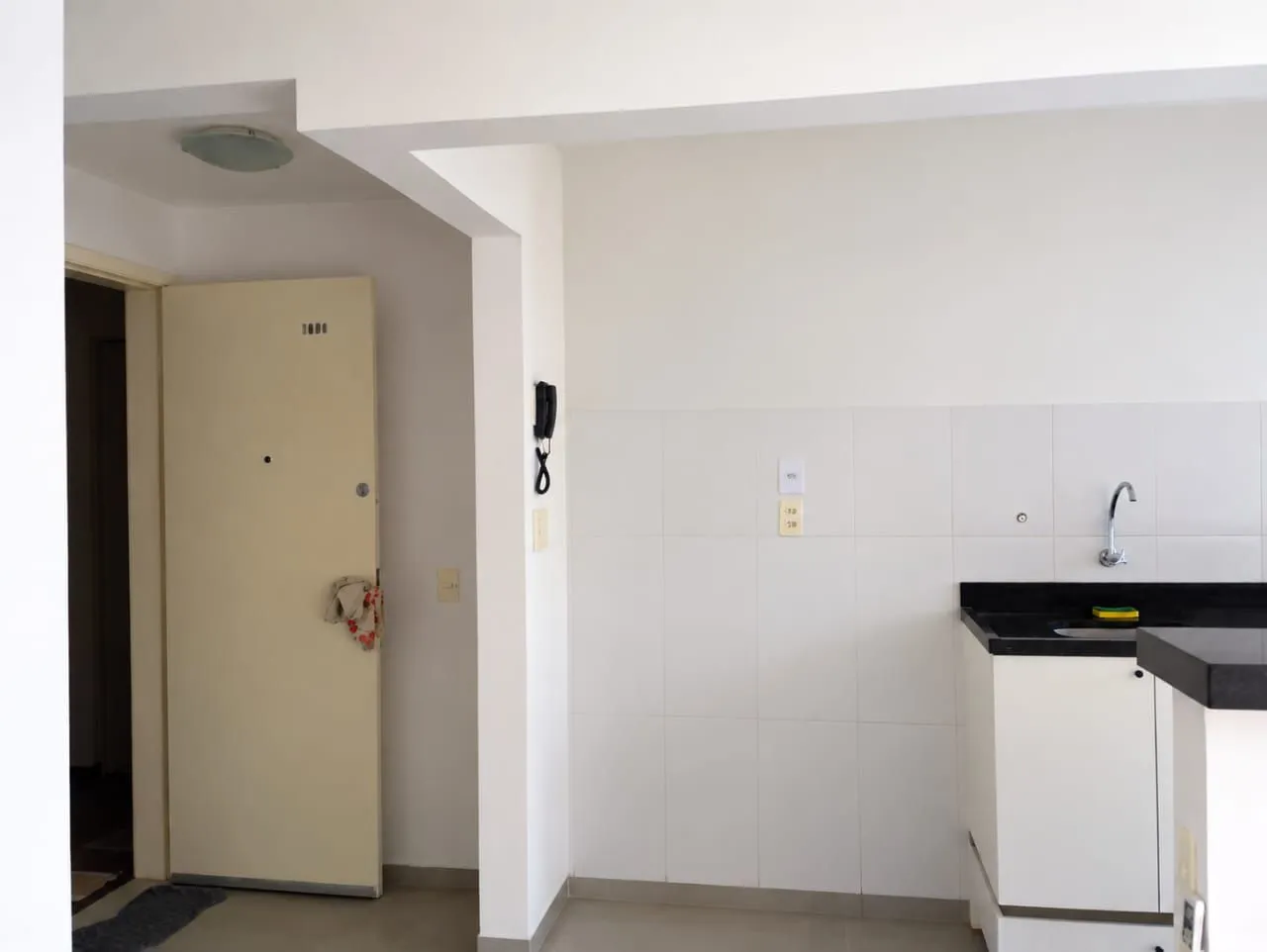 Apartamento de 2 quartos em condomínio com academia — photo 8