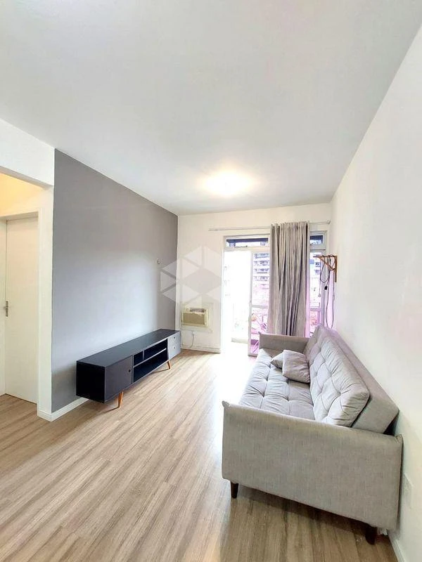 Квартира 50 м² с стиральной машиной и 1 местом