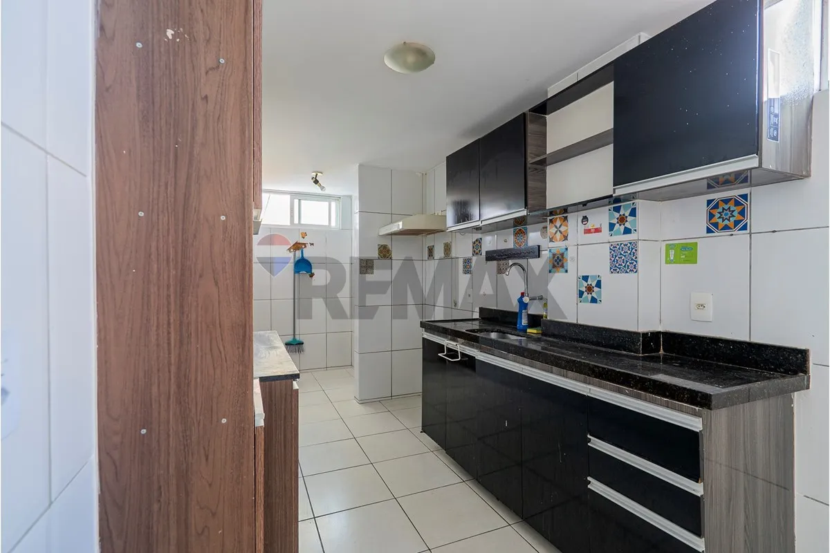 Apartamento de 3 quartos em condomínio com piscina — photo 20
