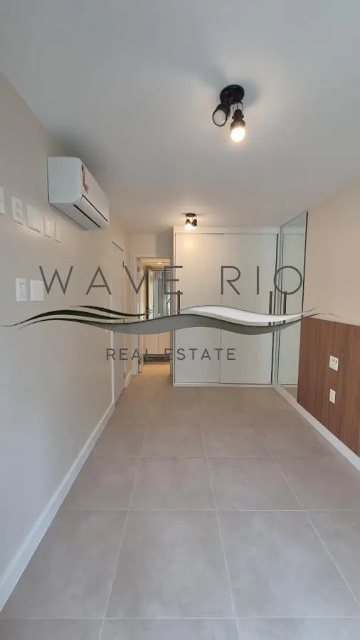 One-bedroom apartment with a mountain view in Rio de Janeiro — photo 18