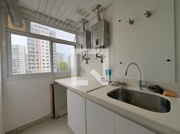 Departamento de 3 dormitorios con balcón cerrado con vidrio — photo 49