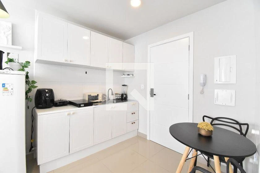Мебльована квартира-студія 28 м² з 1 спальнею і санвузлом — photo 2