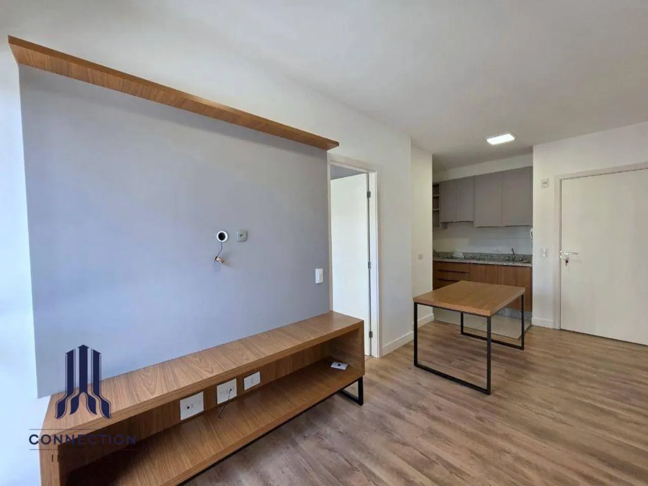 1-bedroom apartment with open-plan kitchen and 44 m² — photo 2
