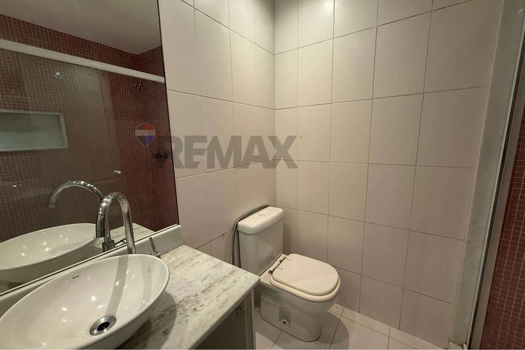 Furnished 4-bedroom apartment with 246 m² — photo 23