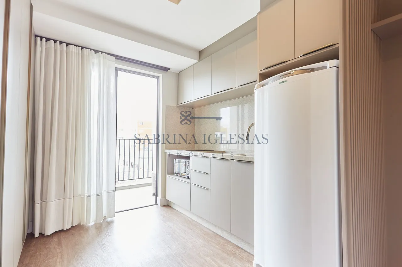 Apartamento de 1 quarto com sacada e 27 m² — photo 2