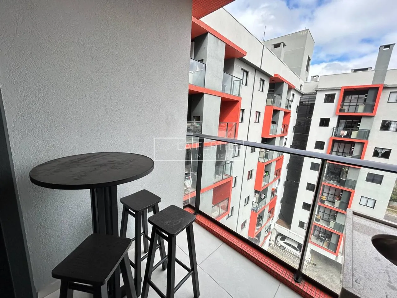 1-bedroom apartment with balcony and 46 m² — photo 14